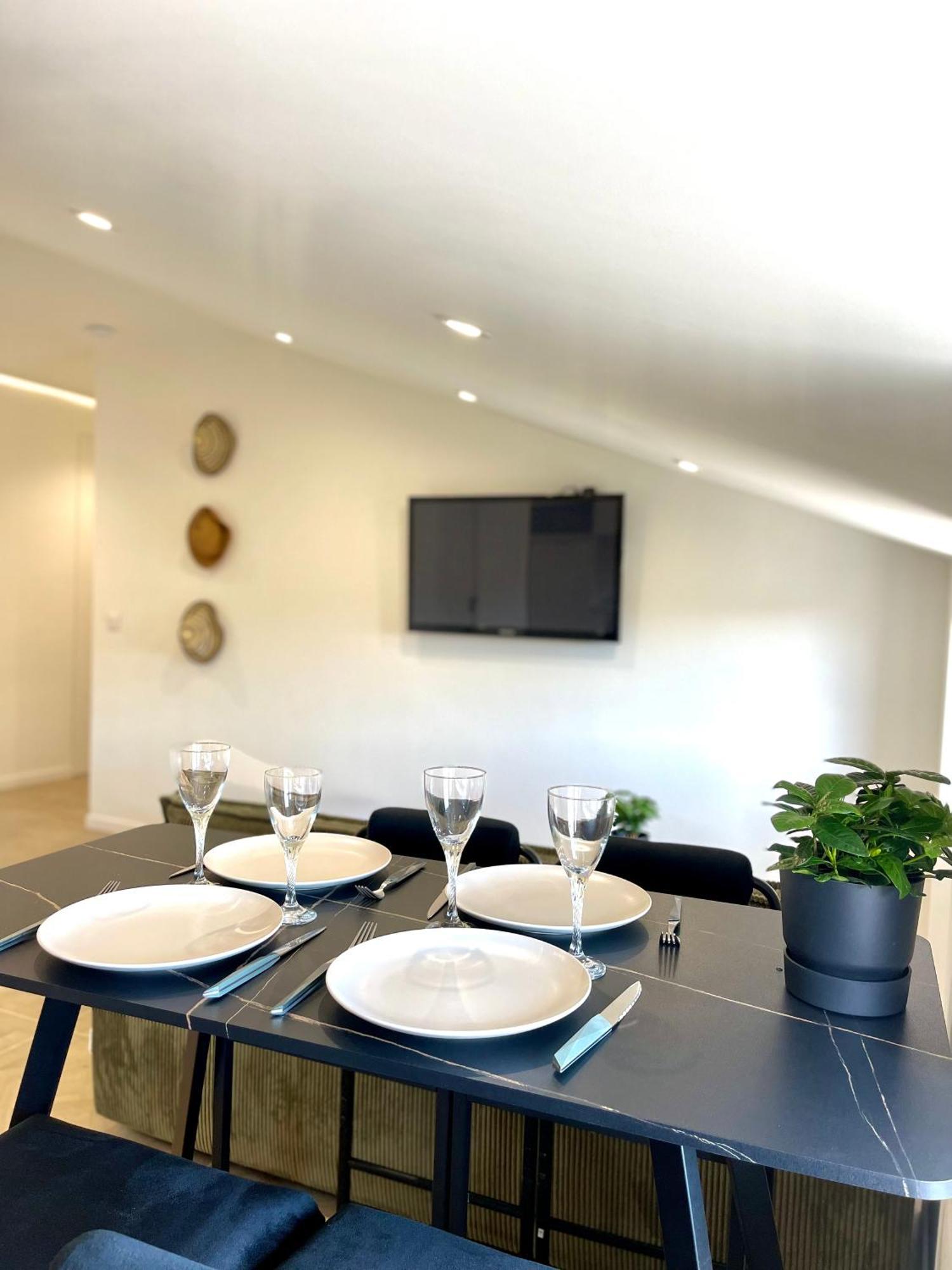 Luxe, Jean Medecin * Nice