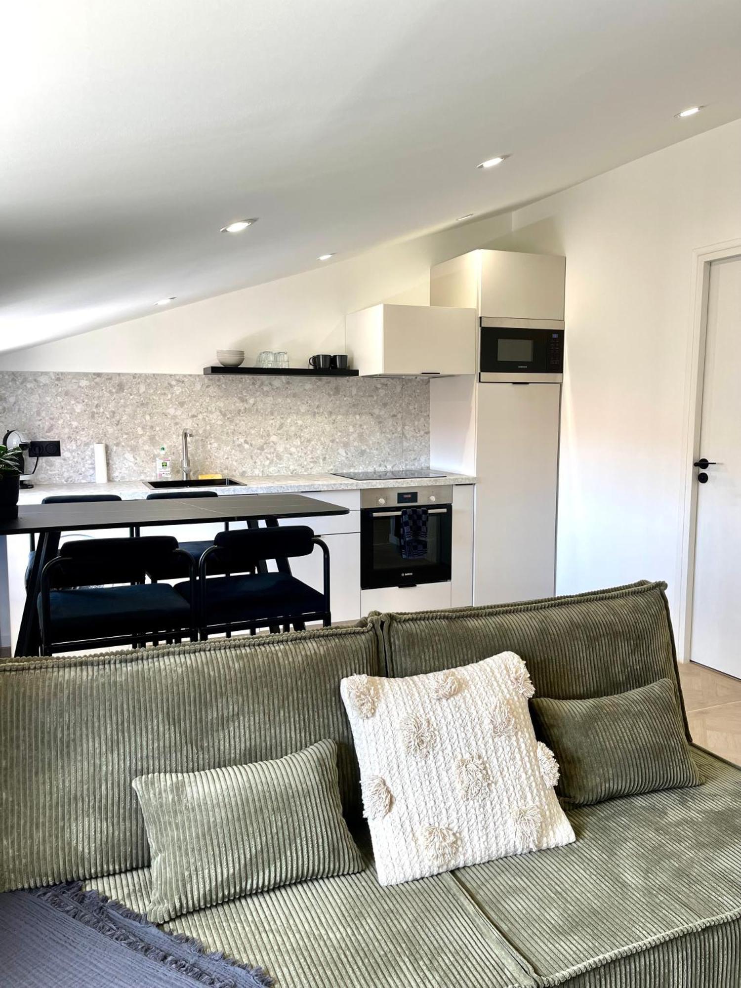 Luxe, Jean Medecin Appartamento