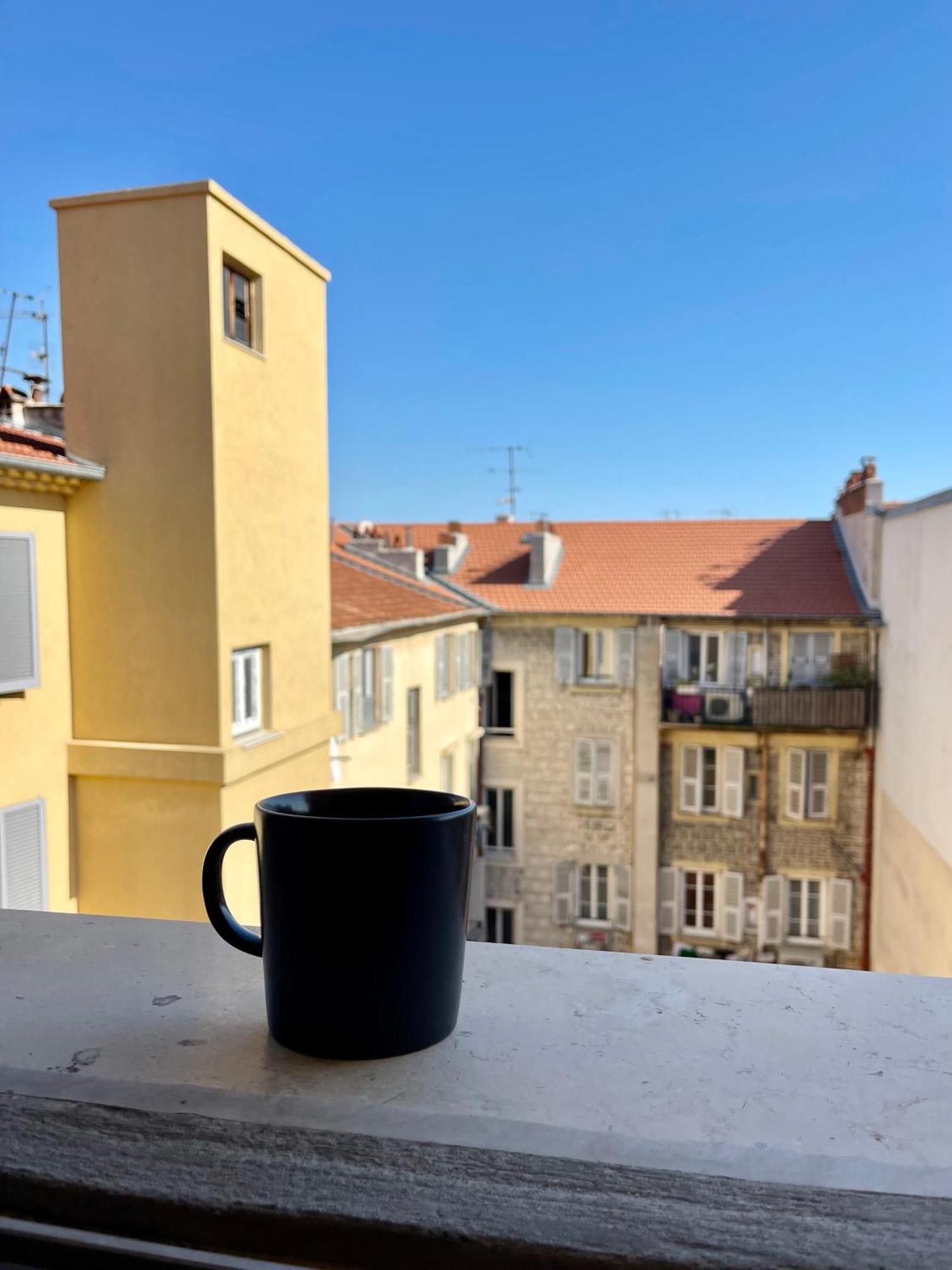 Luxe, Jean Medecin Appartamento